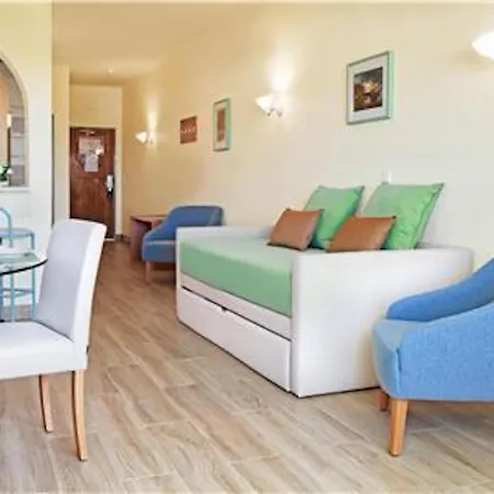 Amazing 2 Bedroom In Appartement *