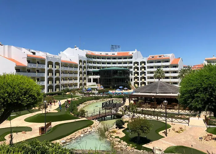 Amazing 2 Bedroom In 3* Albufeira