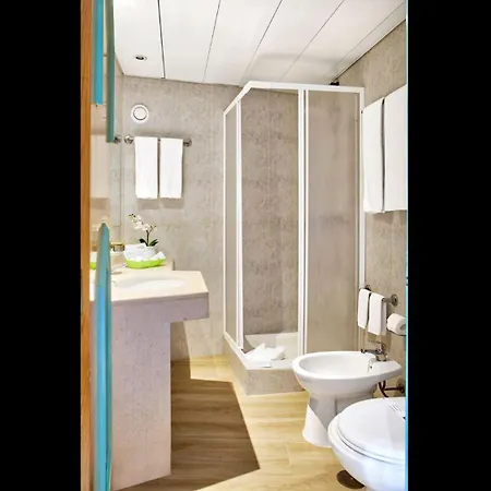 Amazing 2 Bedroom In